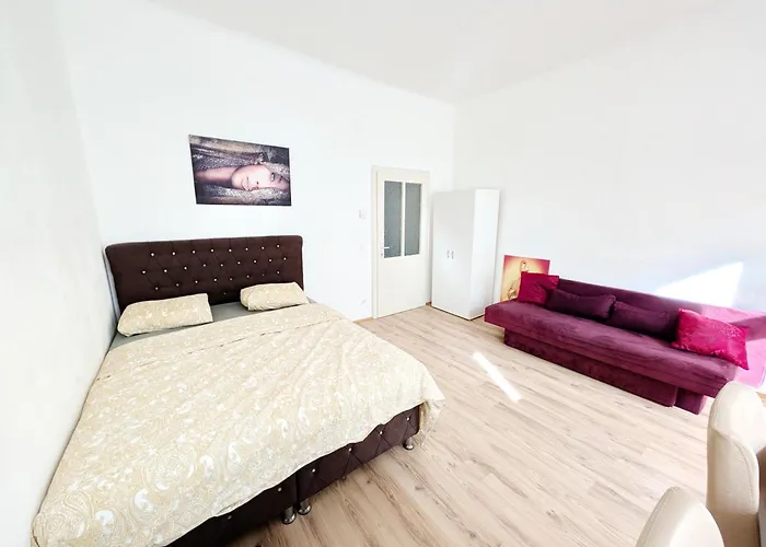Charming - Close To Attractions Mz18 Apartment